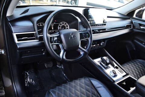 2022 Mitsubishi Outlander SEL