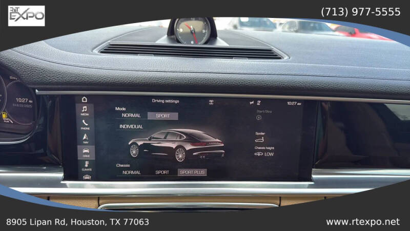 2017 Porsche Panamera