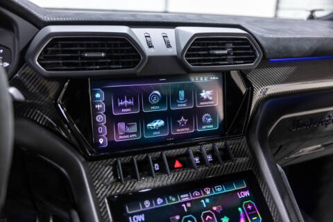 2023 Lamborghini Urus Performante