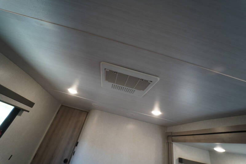 2021 Winnebago Voyage