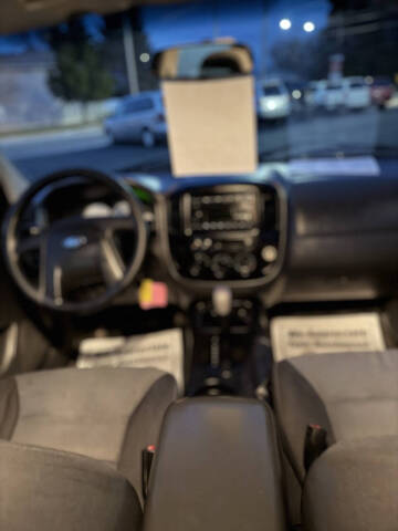 2005 Ford Escape XLS