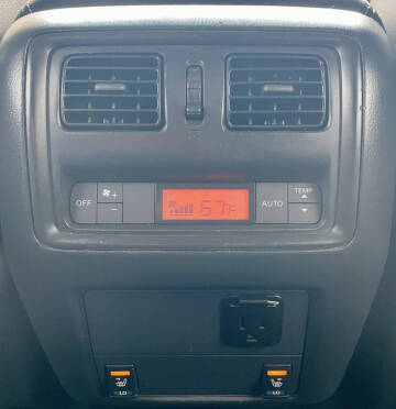 2017 Nissan Pathfinder SL