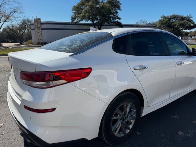 2019 Kia Optima LX