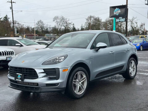 2021 Porsche Macan for sale at ALPINE MOTORS in Milwaukie OR
