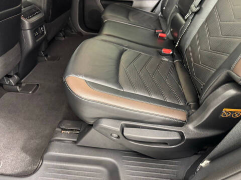 2023 Nissan Pathfinder Platinum