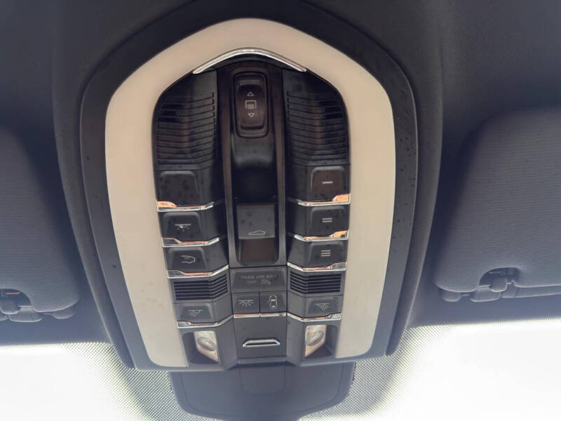 2011 Porsche Cayenne