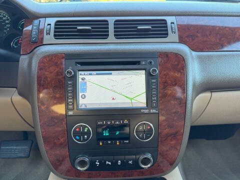 2014 Chevrolet Suburban LTZ