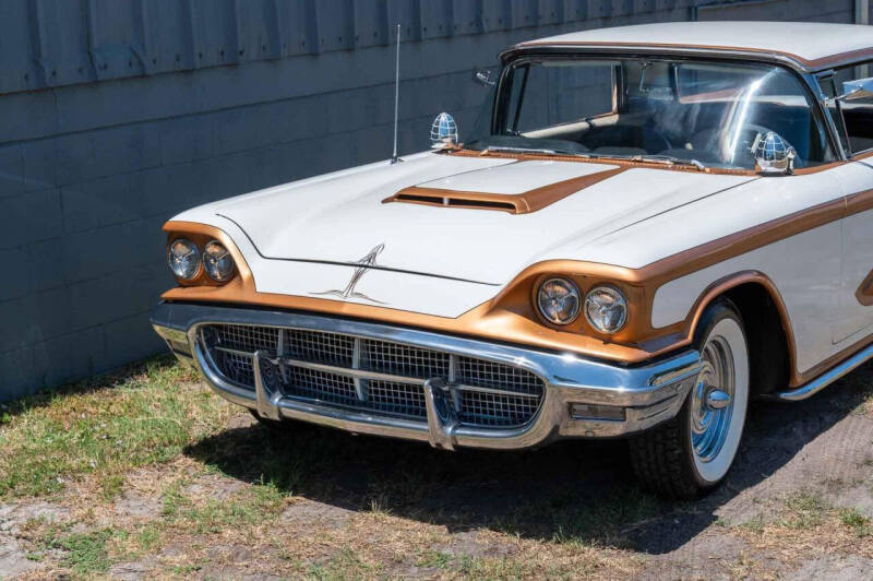 1960 Ford Thunderbird