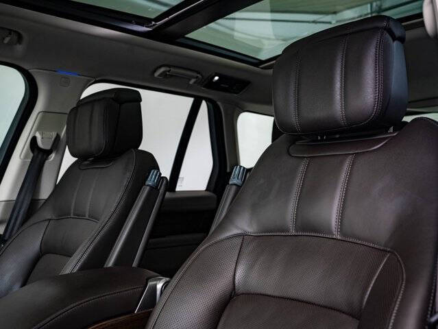 2021 Land Rover Range Rover P525 HSE Westminster Edition