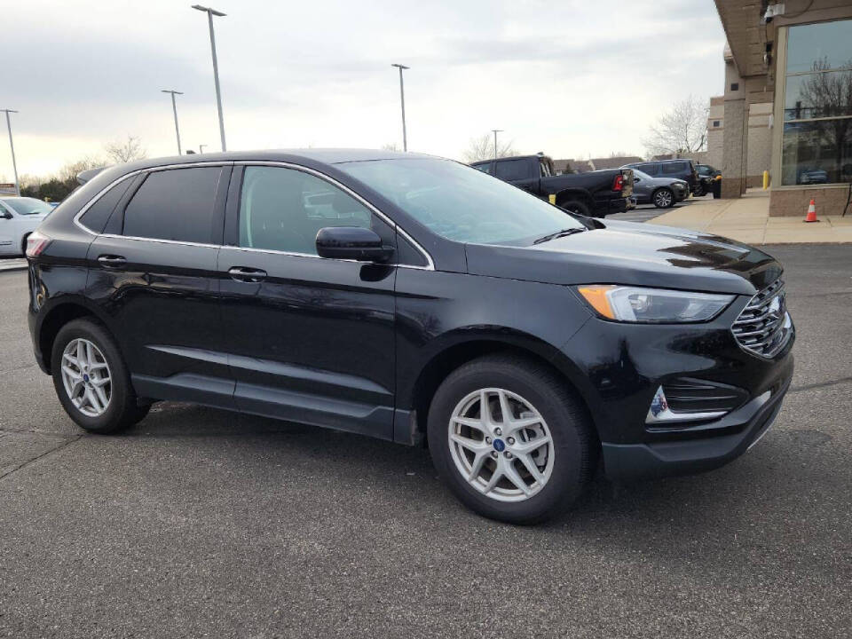 2022 Ford Edge for sale at Victoria Auto Sales in Victoria, MN