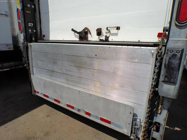 2017 Freightliner M2 106