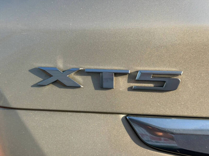 2017 Cadillac XT5