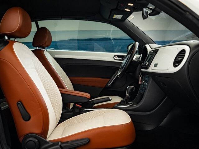 2017 Volkswagen Beetle Convertible 1.8T S