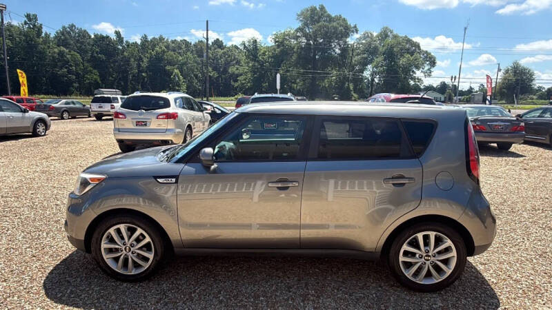 2017 Kia Soul +