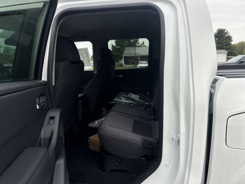 2026 Nissan Frontier SV