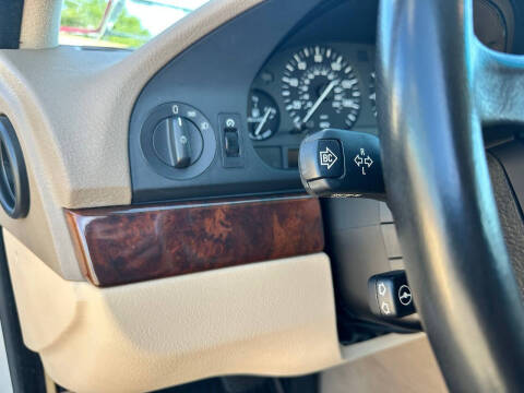 2001 BMW 5 Series 540i