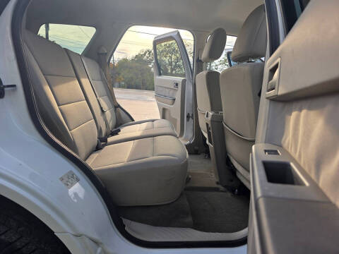 2011 Ford Escape XLT