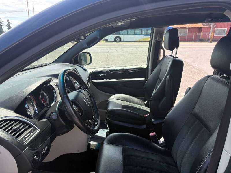 2017 Dodge Grand Caravan SXT