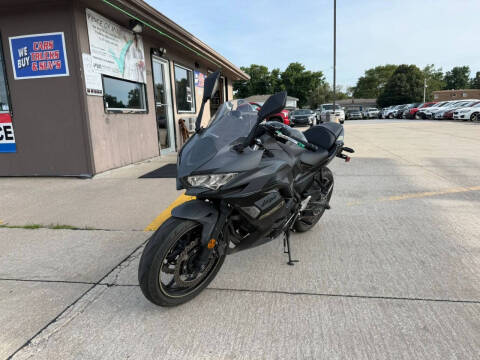 2024 Kawasaki Ninja 650 ABS KRT Edition