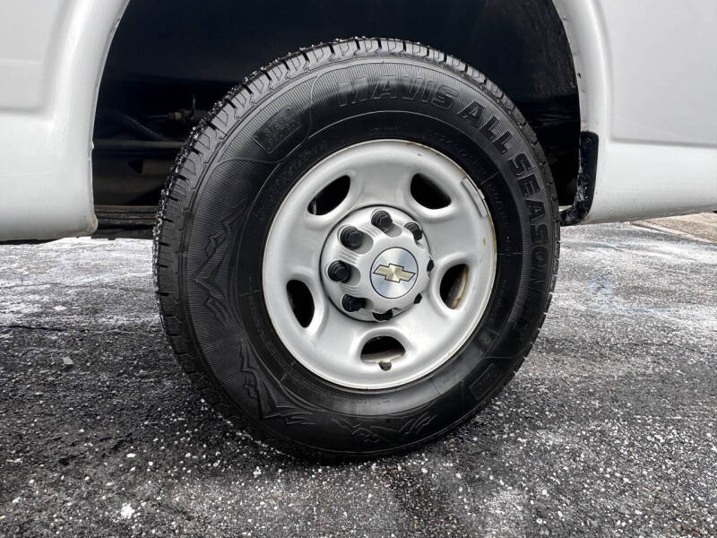 2021 Chevrolet Express 2500