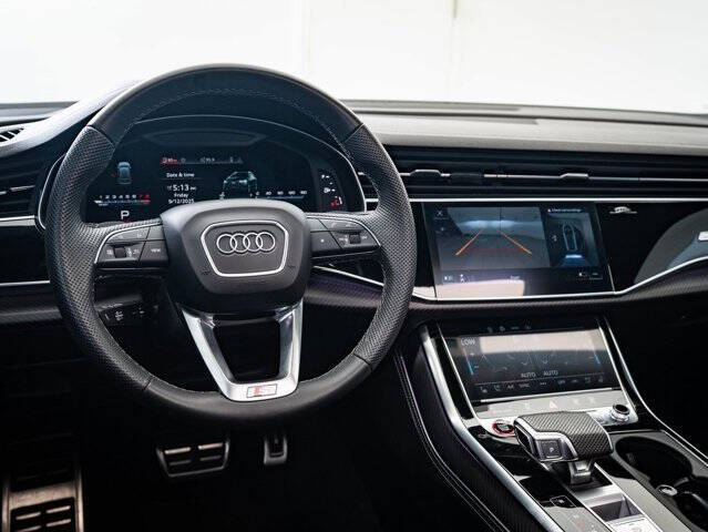 2024 Audi SQ8 4.0T quattro Premium Plus