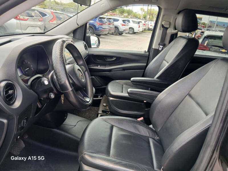 2017 Mercedes-Benz Metris