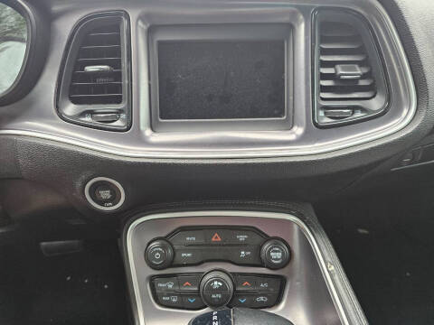 2020 Dodge Challenger SXT