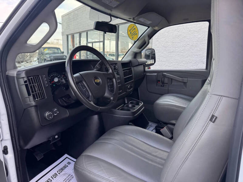 2021 Chevrolet Express 2500