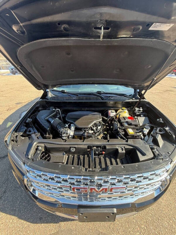 2021 GMC Acadia Denali
