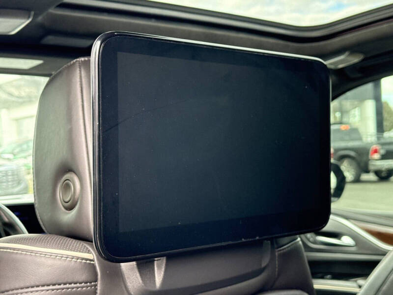 2022 Cadillac Escalade ESV Sport Platinum