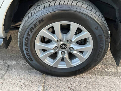 2017 Toyota Land Cruiser