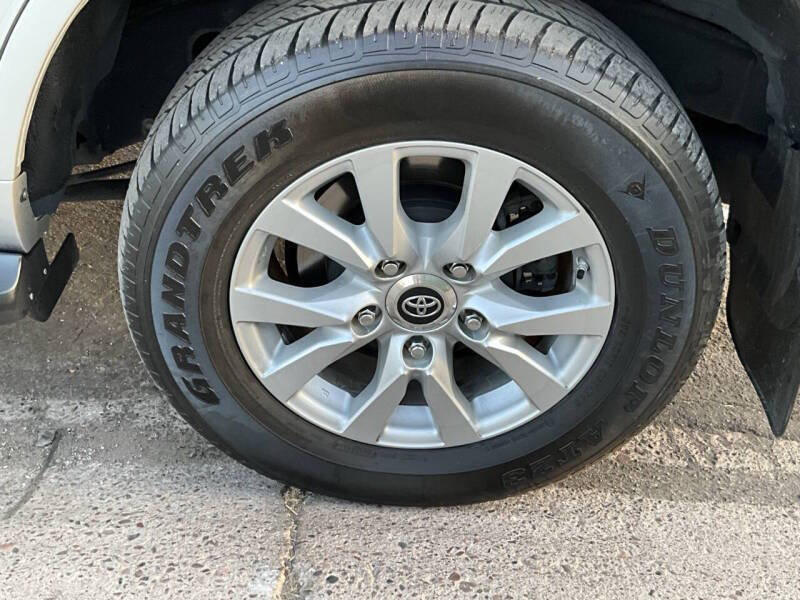 2017 Toyota Land Cruiser