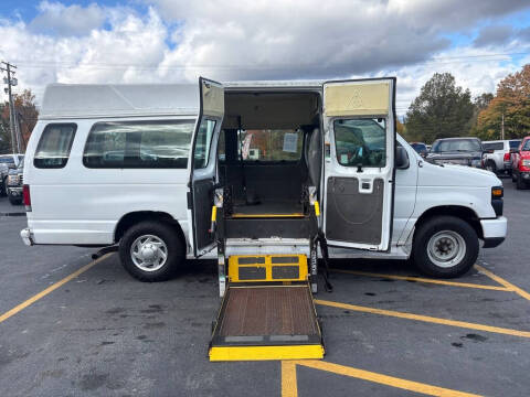 2013 Ford E-Series E-350 SD