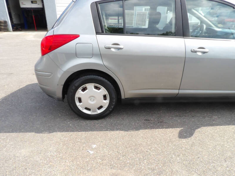 2009 Nissan Versa 1.8 S