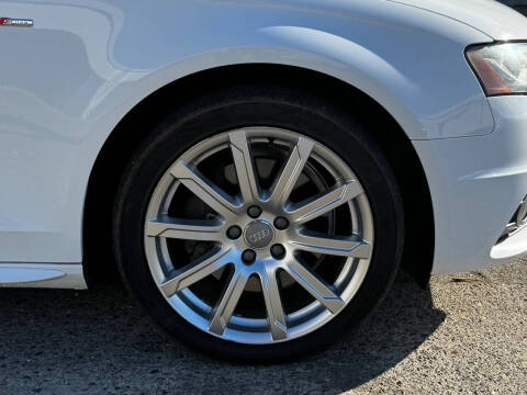 2012 Audi A4 2.0T quattro Avant Premium Plus