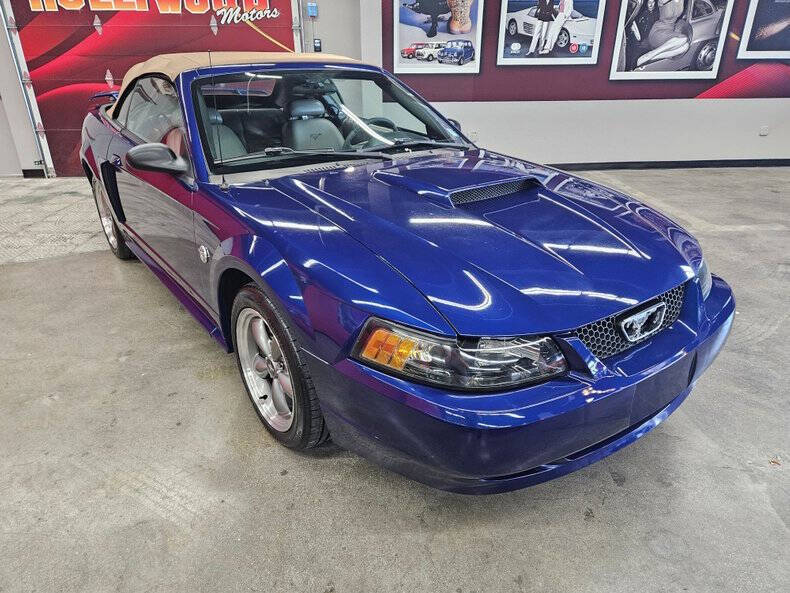 2004 Ford Mustang GT Deluxe