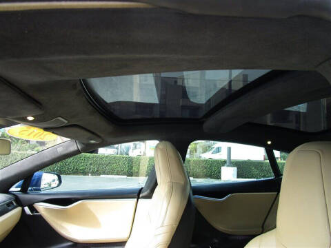 2015 Tesla Model S P85D