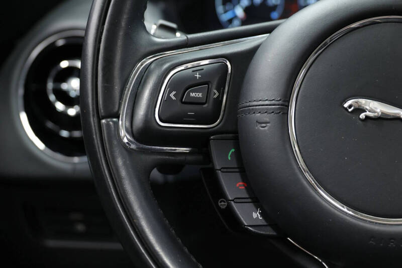 2017 Jaguar XJ Supercharged