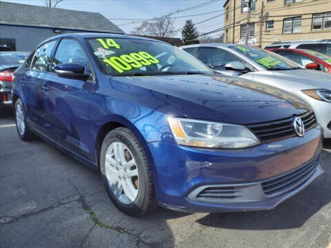 2014 Volkswagen Jetta for sale at M & R Auto Sales INC. in North Plainfield NJ
