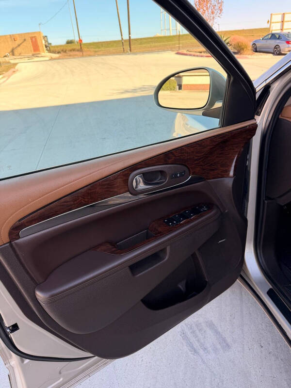 2017 Buick Enclave Leather