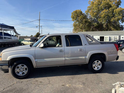 2005 Chevrolet Avalanche 1500 LT