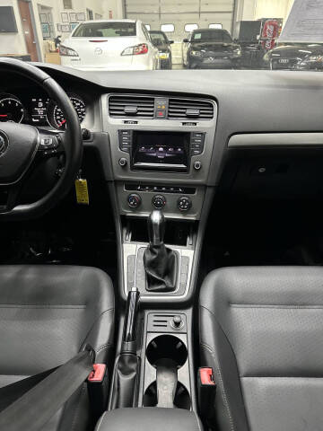 2015 Volkswagen Golf