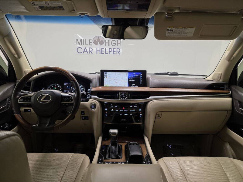 2017 Lexus LX 570