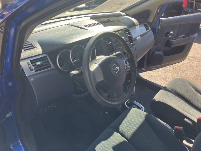 2010 Nissan Versa 1.8 S