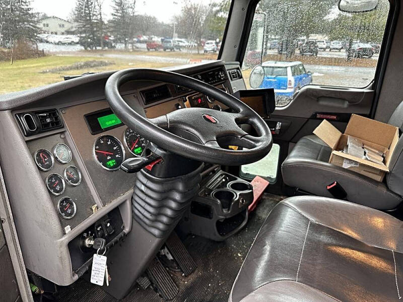 2017 Kenworth T270