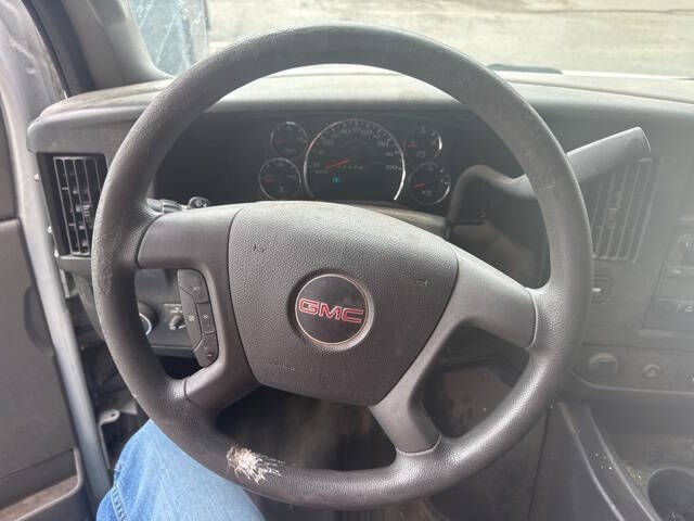 2017 GMC Savana 2500