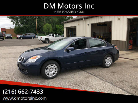 2009 Nissan Altima for sale at DM Motors Inc in Maple Heights OH