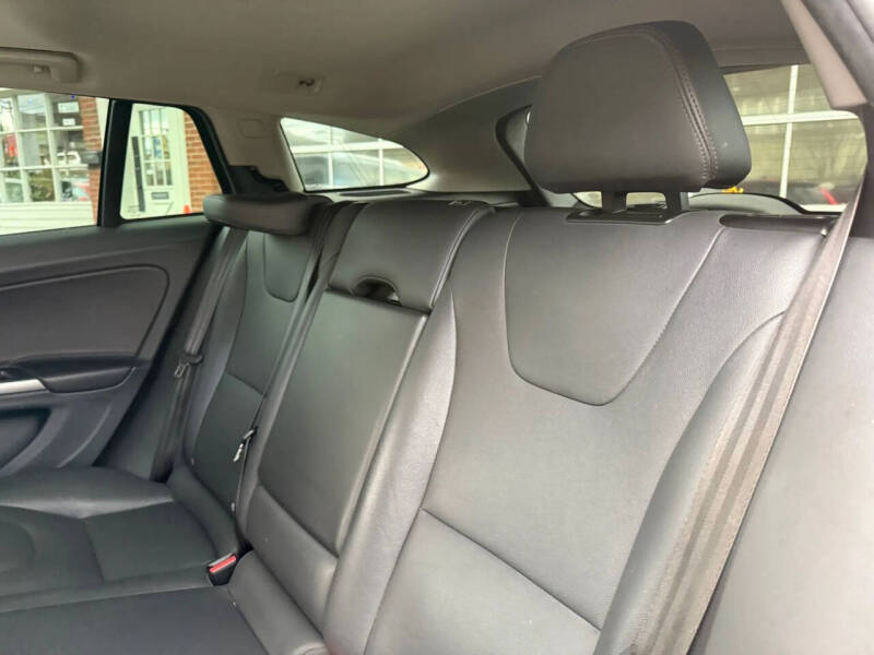 2018 Volvo V60 Cross Country T5 Premier