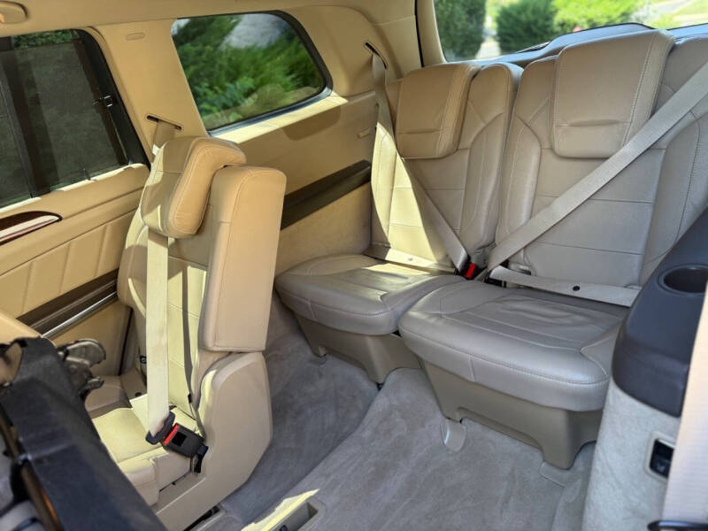 2014 Mercedes-Benz GL-Class GL 550 4MATIC