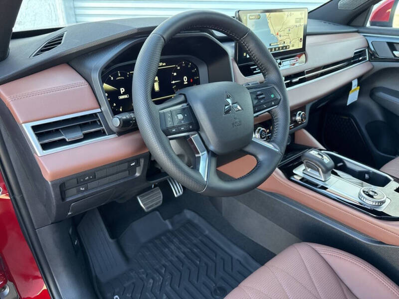 2025 Mitsubishi Outlander SEL